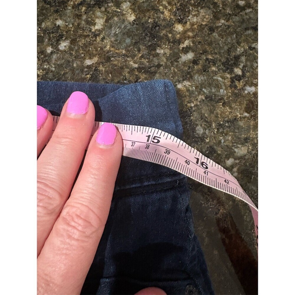 Signature by Levi Strauss Totally Shaping Pull-On Skinny Jeans Dark Wash - Picture 7 of 10